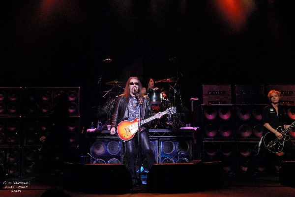 Ace Frehley; Northern Lights Theater, Milwaukee WI; November 6, 2009.