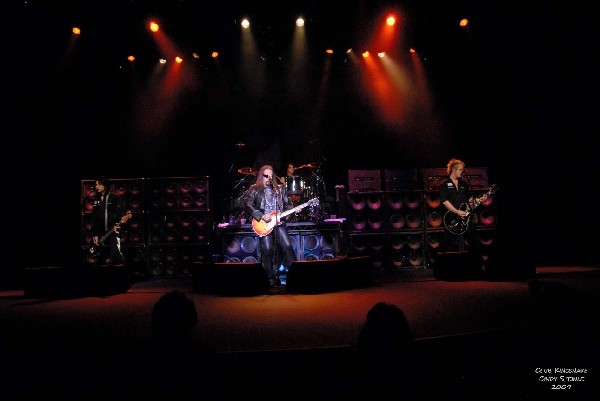 Ace Frehley; Northern Lights Theater, Milwaukee WI; November 6, 2009.