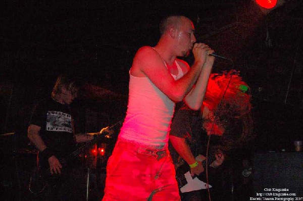 40 oz Fist,  The Rave Bar, Milwaukee WI, July 28, 2007.