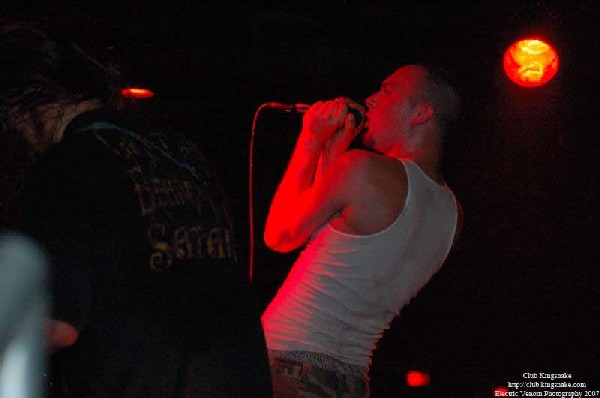 40 oz Fist,  The Rave Bar, Milwaukee WI, July 28, 2007.