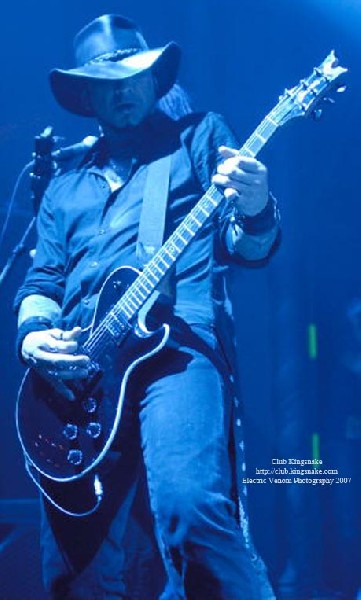 Hellyeah; The Rave, Milwaukee WI; October 1, 2007.