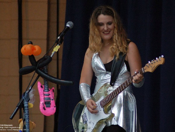 Binky Tunny and the Farmland Chokehold; Summerfest; July 3, 2007; Milwaukee