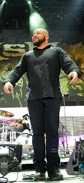 Killswitch Engage; First Midwest Bank Amphitheatre; Mayhem Fest 2009.