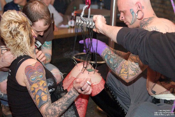 Suspension by Nu Ethix Suspensions, April 6, 2007, Heart Breakers Gentleman