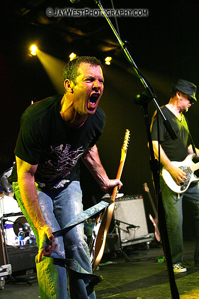 Dennis Quaid & the Sharks