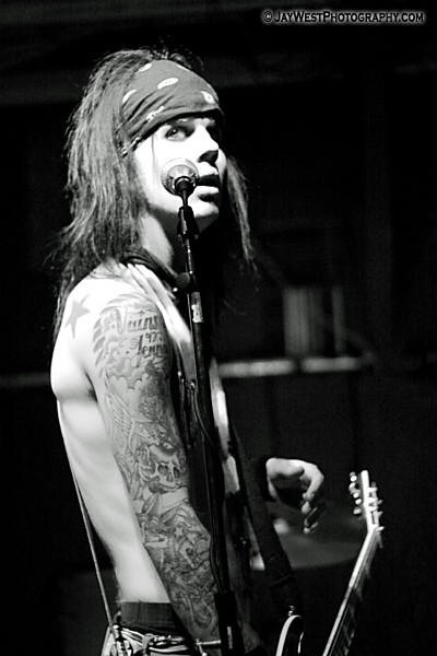 Lizzy DeVine of Vains Of Jenna