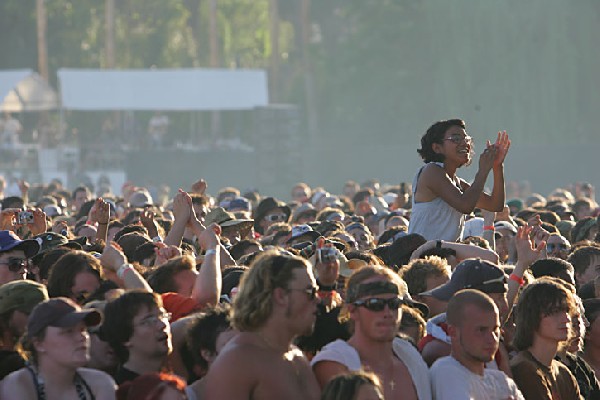 Crowd Shots Coachella 2007