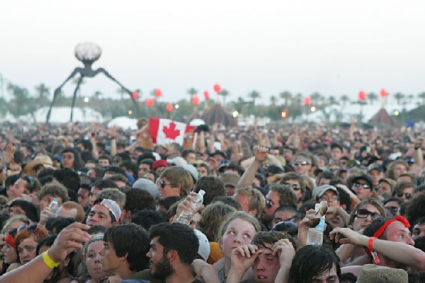 Crowd Shots Coachella 2007