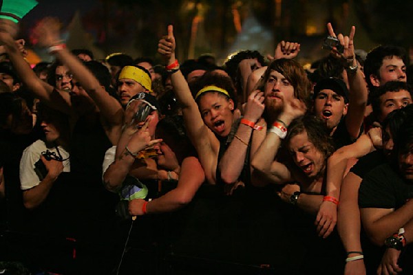 Crowd Shots Coachella 2007