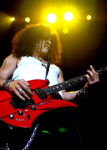 Slash with Velvet Revolver