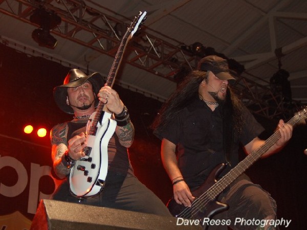 Tom Maxwell and Bob Zilla tearin it up!