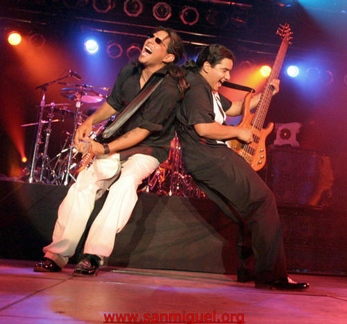 Jojo and Henry Garza of Los Lonely Boys