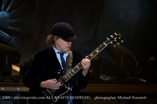 AC/DC