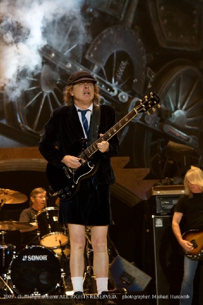 AC/DC