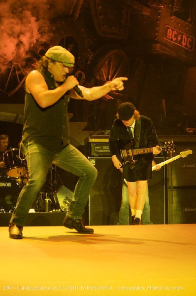AC/DC