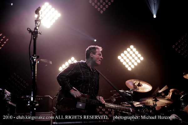 Them Crooked Vultures