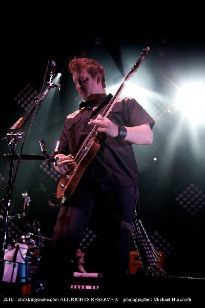 Them Crooked Vultures