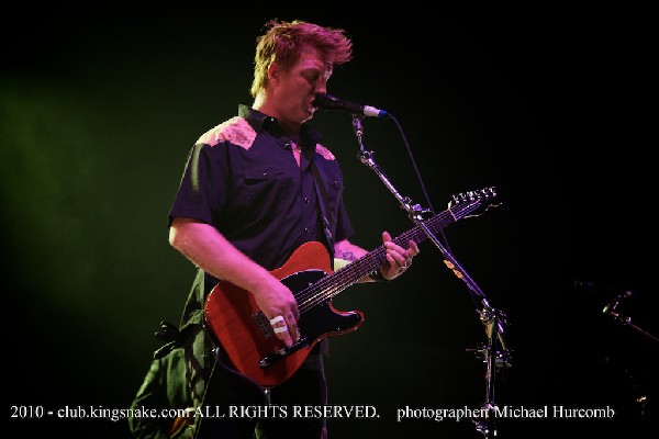 Them Crooked Vultures