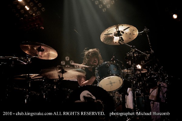 Them Crooked Vultures