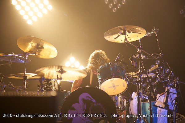 Them Crooked Vultures