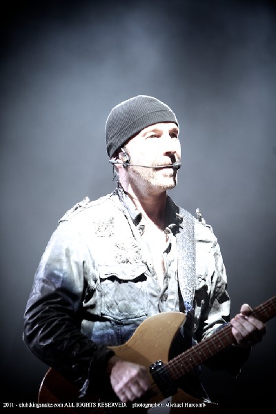 U2