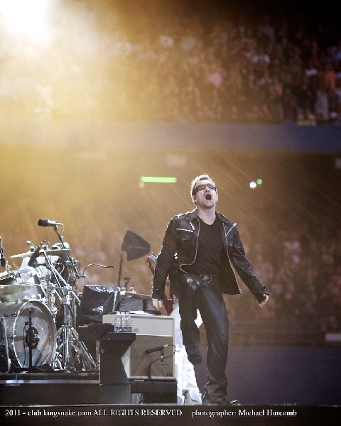 U2