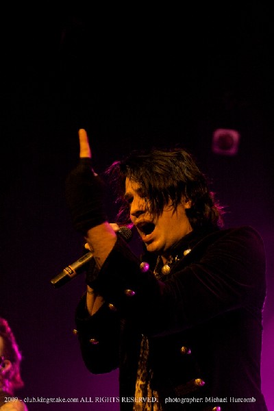Hinder