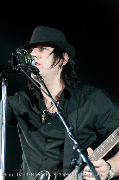 Three Days Grace - Air Canada Centre - Toronto - December 17, 2009