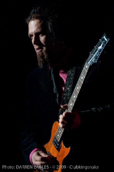 Three Days Grace - Air Canada Centre - Toronto - December 17, 2009