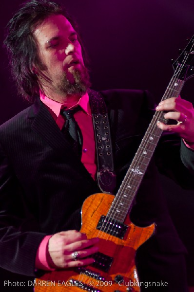 Three Days Grace - Air Canada Centre - Toronto - December 17, 2009