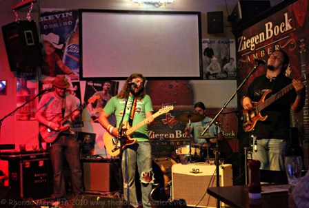 Midnight River Choir 2010