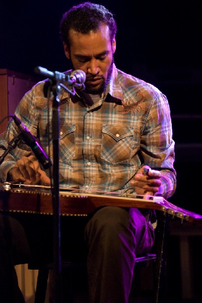 Ben Harper at the Body of War Showcase.  Stubb's BBQ SXSW 2008