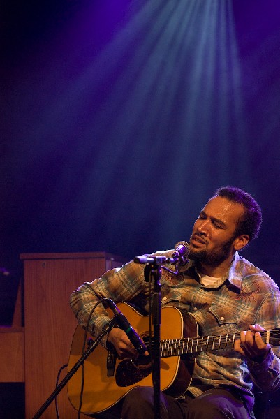Ben Harper at the Body of War Showcase.  Stubb's BBQ SXSW 2008