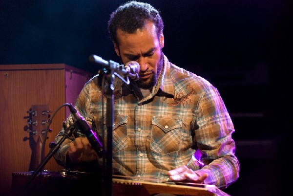 Ben Harper at the Body of War Showcase.  Stubb's BBQ SXSW 2008