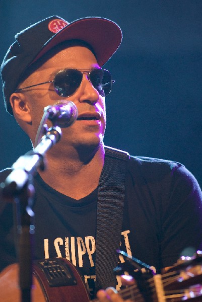 Ben Harper and Tom Morello at the Body of War Showcase.  Stubb's BBQ SXSW 2