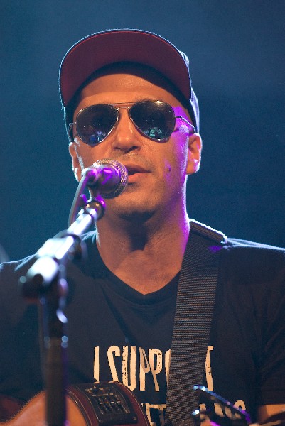 Ben Harper and Tom Morello at the Body of War Showcase.  Stubb's BBQ SXSW 2