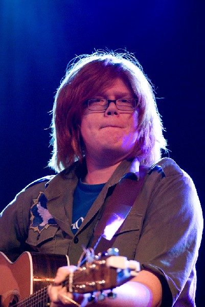 Brett Dennen at the Body of War Showcase.  Stubb's BBQ SXSW 2008