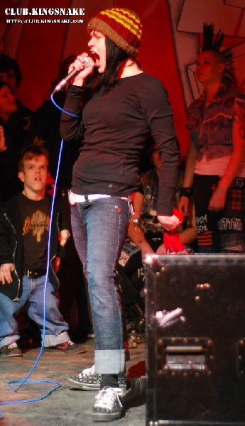 Dee Prescott of I Hate Sally.  December 23rd 2006.   Lindsay, Ontario