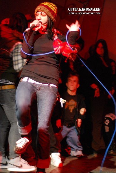 Dee Prescott of I Hate Sally.  December 23rd 2006.   Lindsay, Ontario