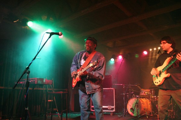 Lucky Peterson live at the Junction, Peterborough, Ontario.    September 22
