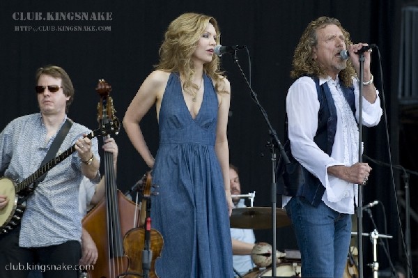 Robert Plant and Allison Krauss at Bonnaroo 2008