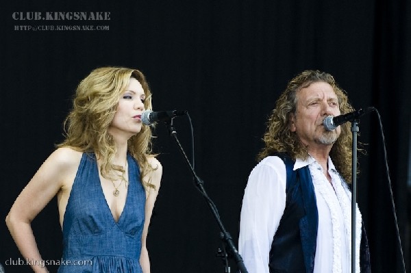 Robert Plant and Allison Krauss at Bonnaroo 2008