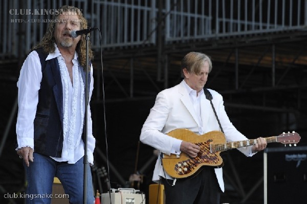 Robert Plant and Allison Krauss at Bonnaroo 2008
