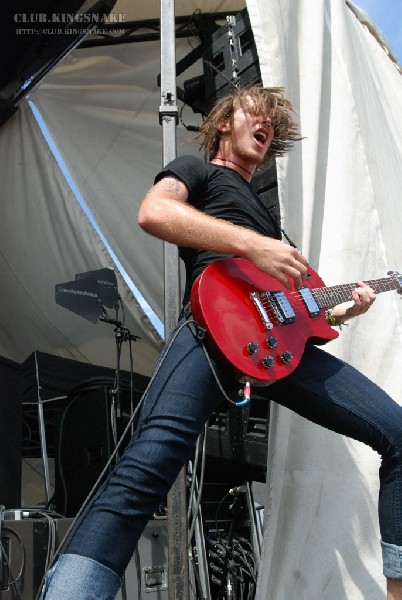 Chiodos at The Vans Warped Tour.   August 11, 2007.
