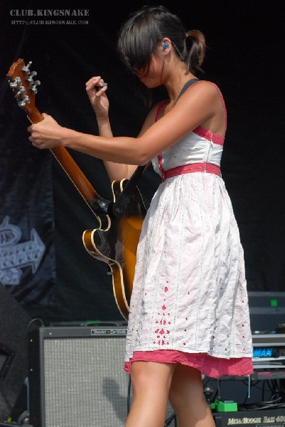 Meg and Dia For at The Vans Warped Tour.   August 11, 2007.