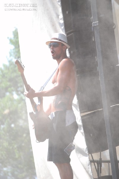 Pepper at The Vans Warped Tour.   August 11, 2007.
