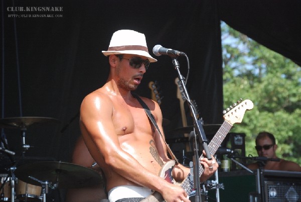 Pepper at The Vans Warped Tour.   August 11, 2007.