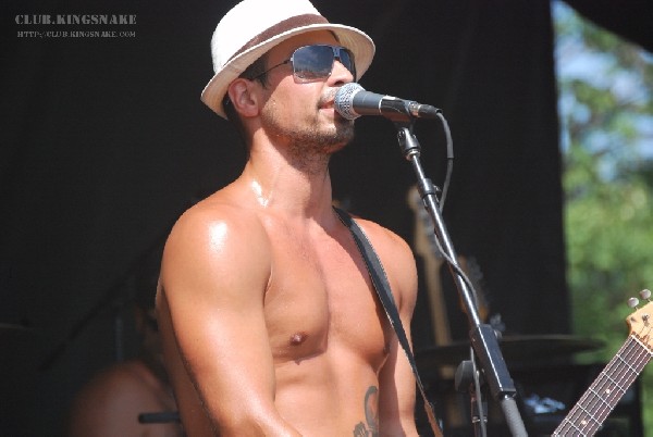 Pepper at The Vans Warped Tour.   August 11, 2007.