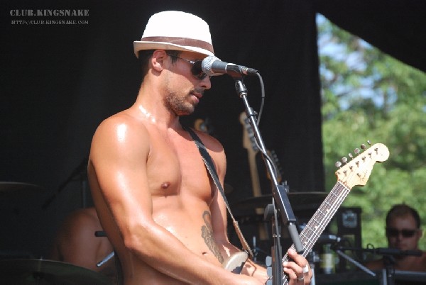 Pepper at The Vans Warped Tour.   August 11, 2007.