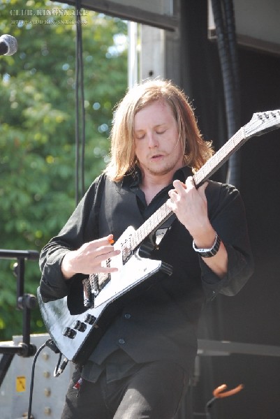Crowned King at The Virgin Festival, Toronto.